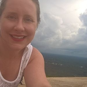 Meet your Posher, Carrie